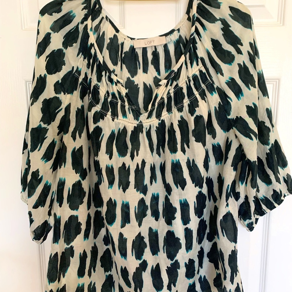 The Loft, light airy peasant top